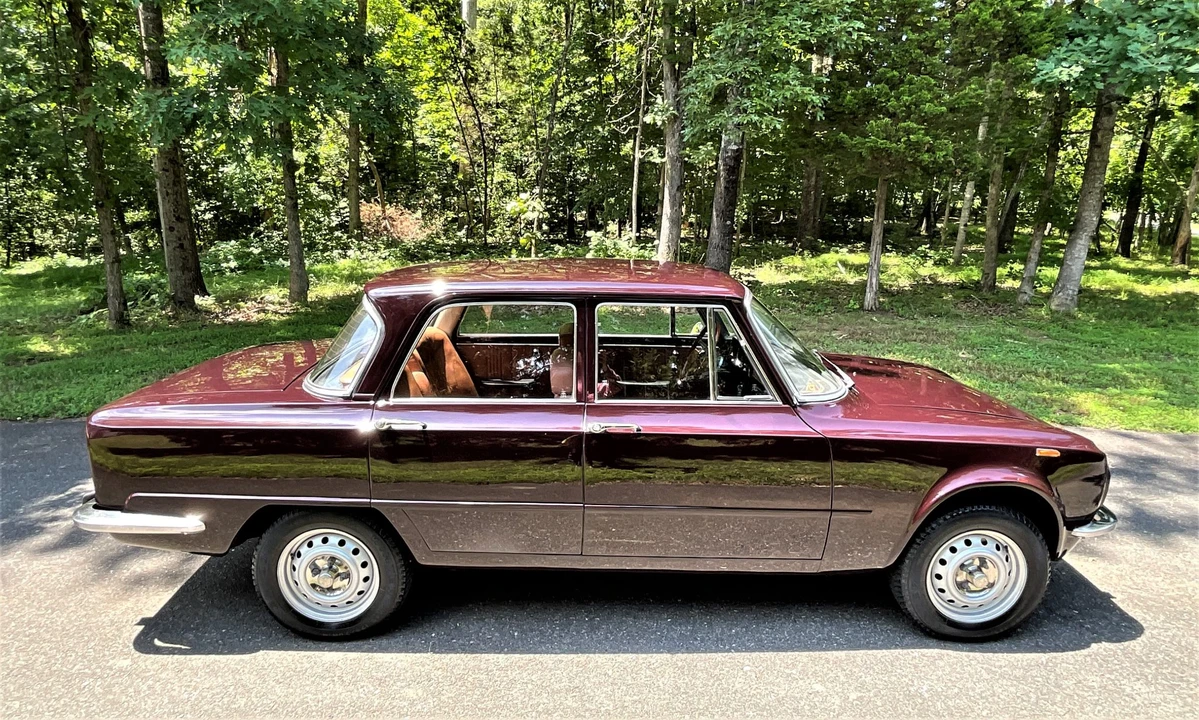 1974 Alfa Romeo 1.3 GT Junior - Image 15 of 31