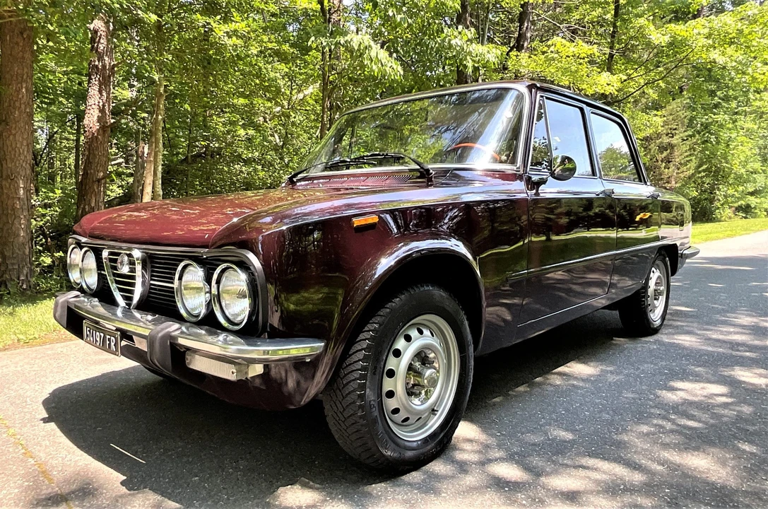 1974 Alfa Romeo 1.3 GT Junior - Image 3 of 31
