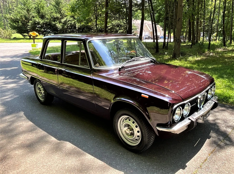 1974 Alfa Romeo 1.3 GT Junior - Image 17 of 31