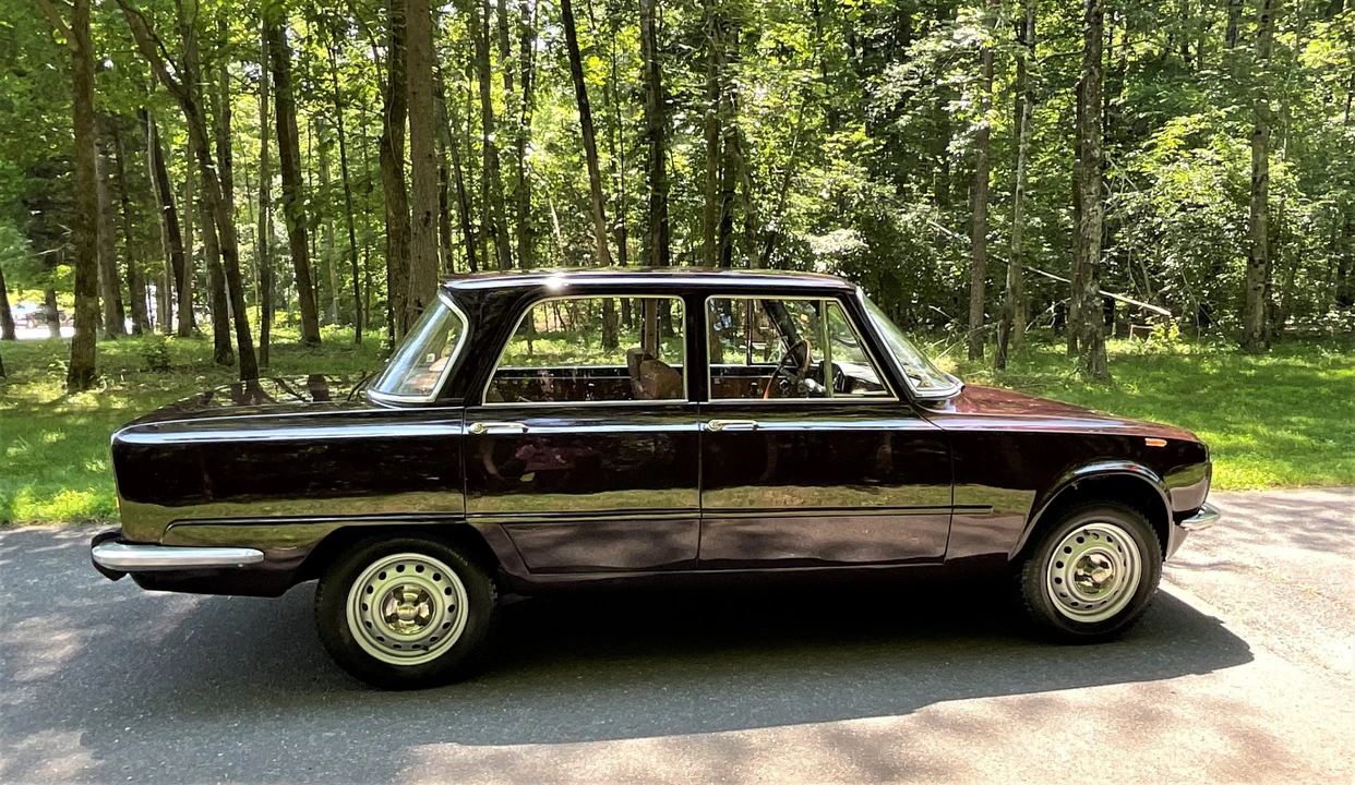 1974 Alfa Romeo 1.3 GT Junior - Image 16 of 31