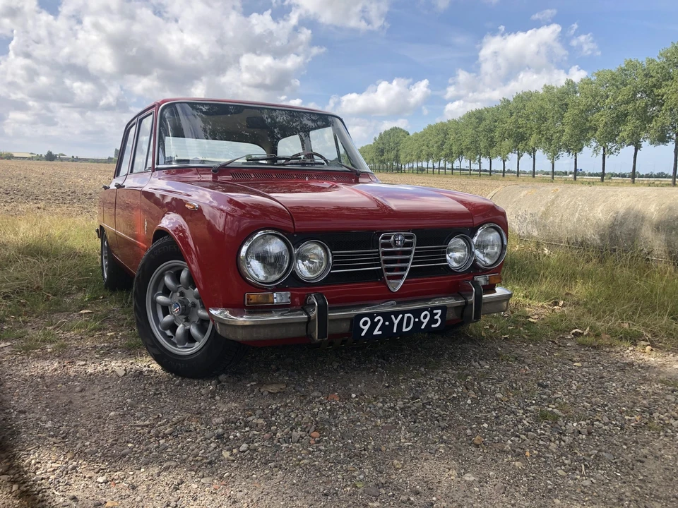 1974 Alfa Romeo 1.3 GT Junior - Image 2 of 31