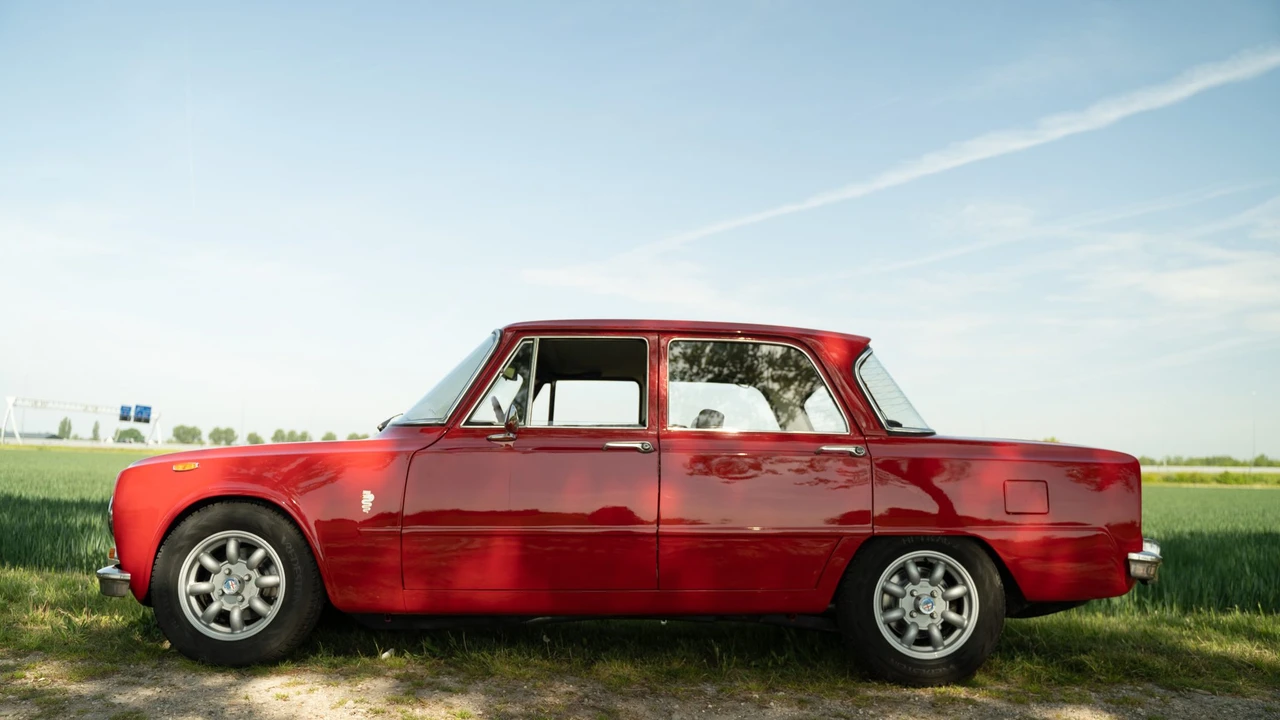 1974 Alfa Romeo 1.3 GT Junior - Image 23 of 31