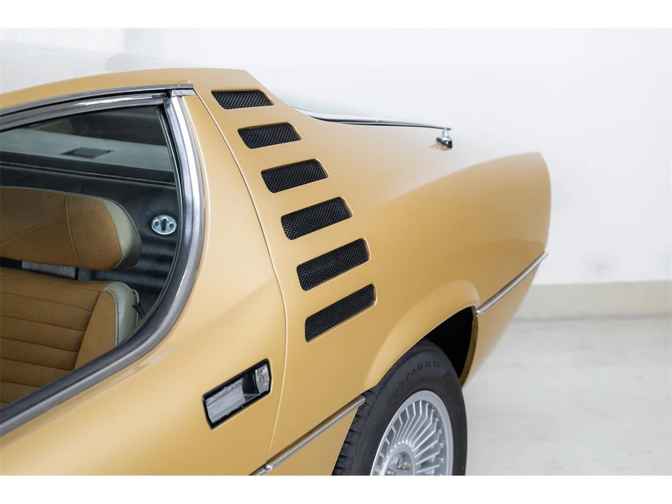 1974 Alfa Romeo Montreal - Image 30 of 31