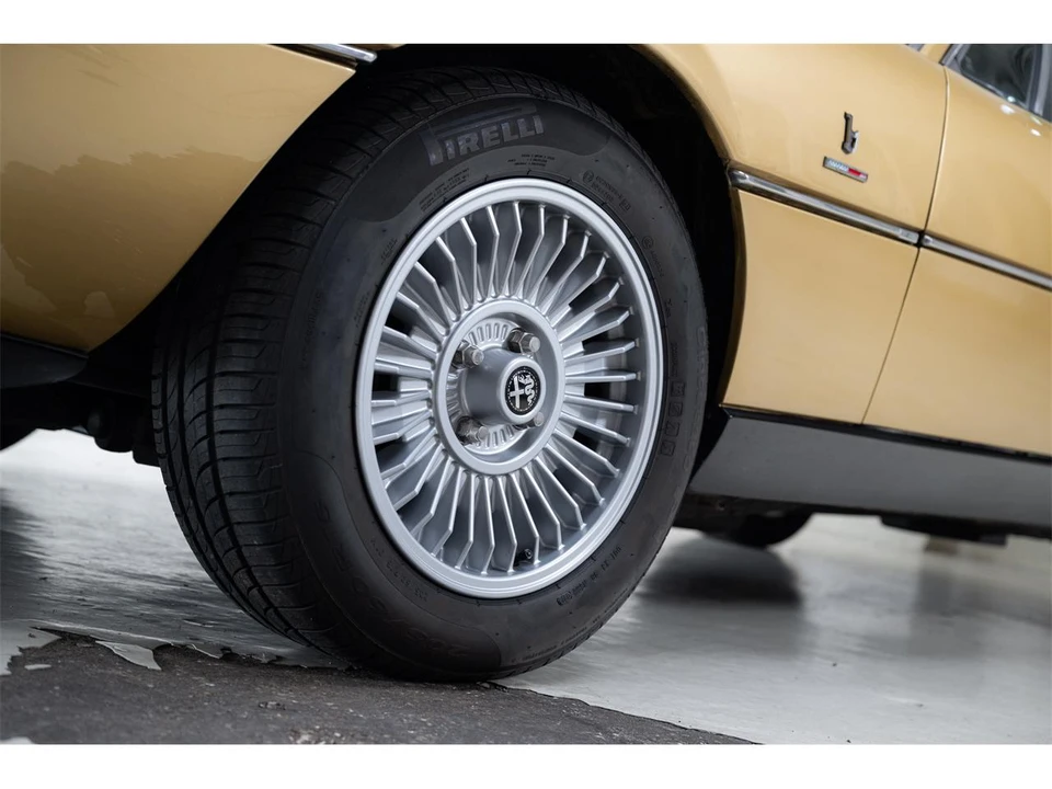 1974 Alfa Romeo Montreal - Image 31 of 31