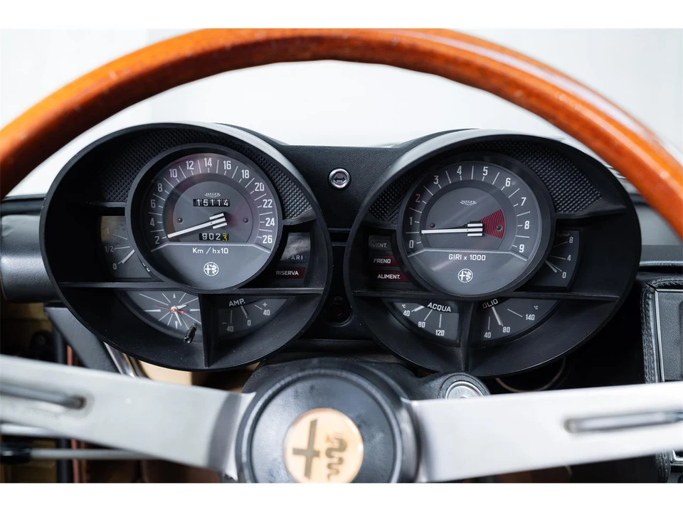 1974 Alfa Romeo Montreal - Image 16 of 31