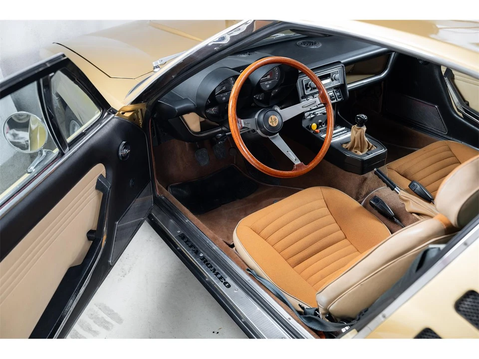 1974 Alfa Romeo Montreal - Image 10 of 31