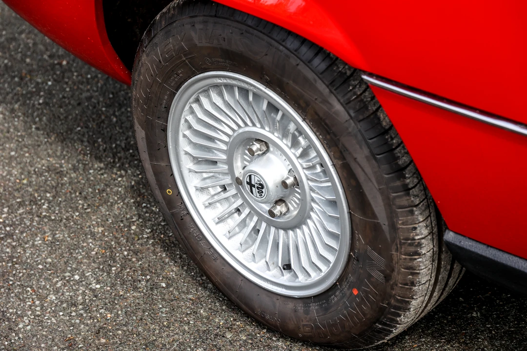 1974 Alfa Romeo Montreal - Image 13 of 31
