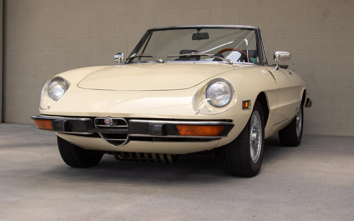 1974 Alfa Romeo Series 2 - Image 2 of 31