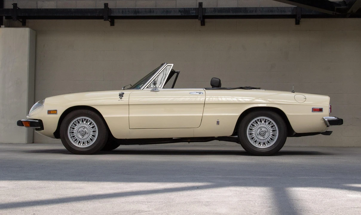 1974 Alfa Romeo Series 2 - Image 5 of 31
