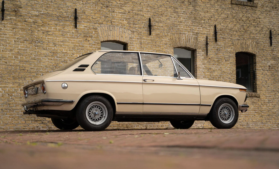 1974 BMW 2002 - Image 12 of 31