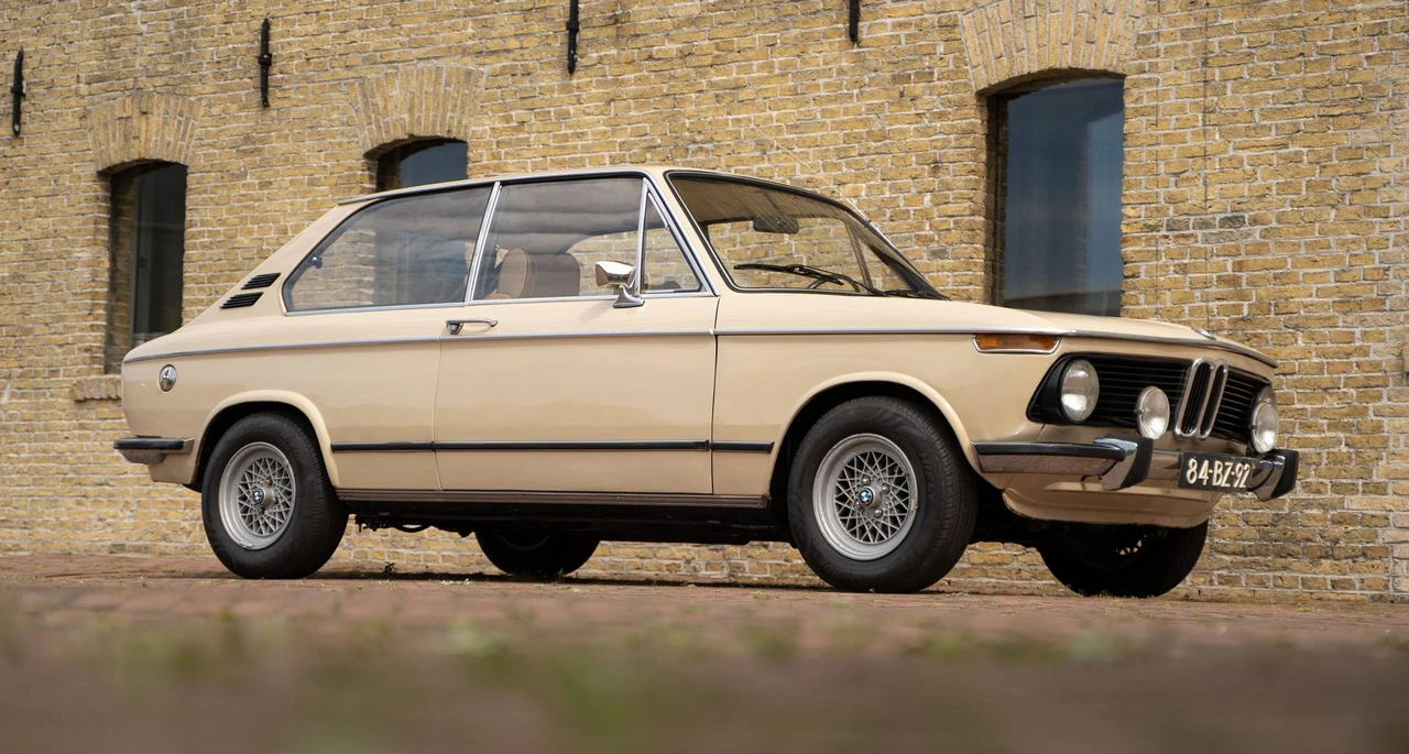 1974 BMW 2002 - Image 15 of 31