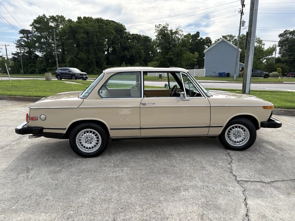 1974 BMW 2002 - Image 9 of 24