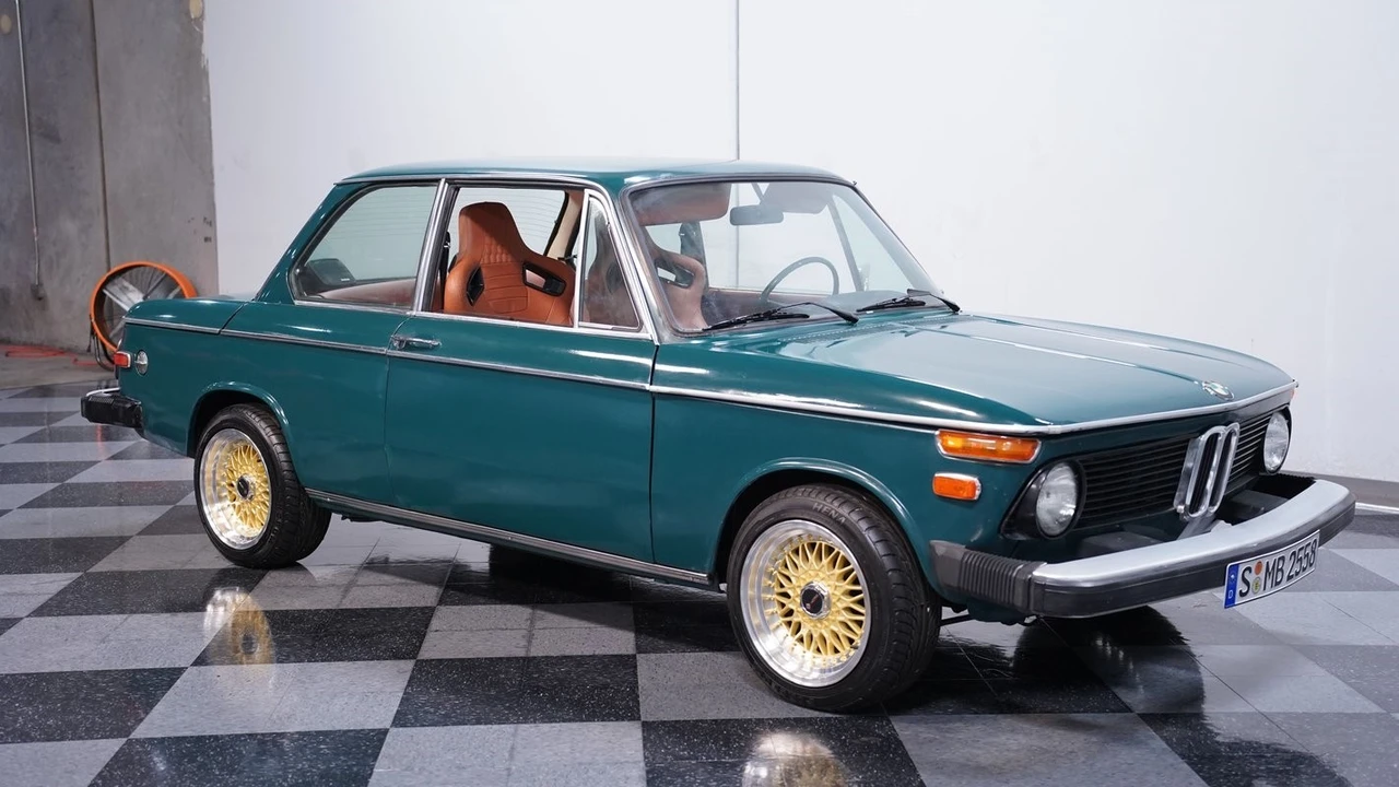 1974 BMW 2002 - Image 14 of 21