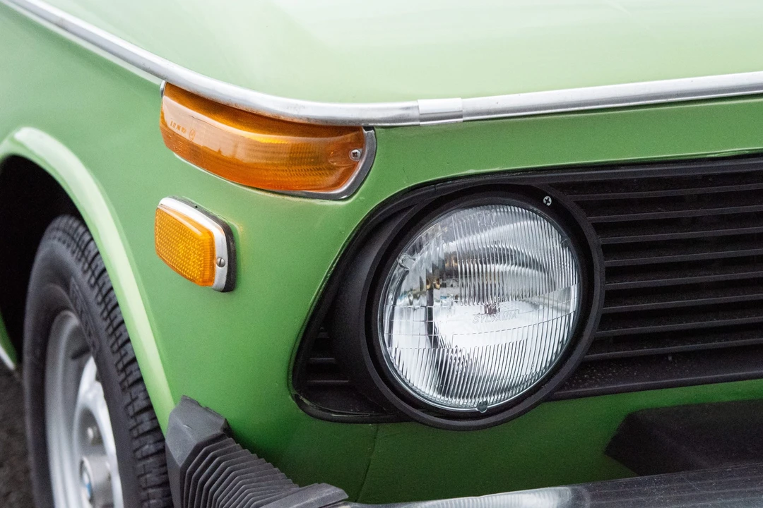 1974 BMW 2002 - Image 14 of 31