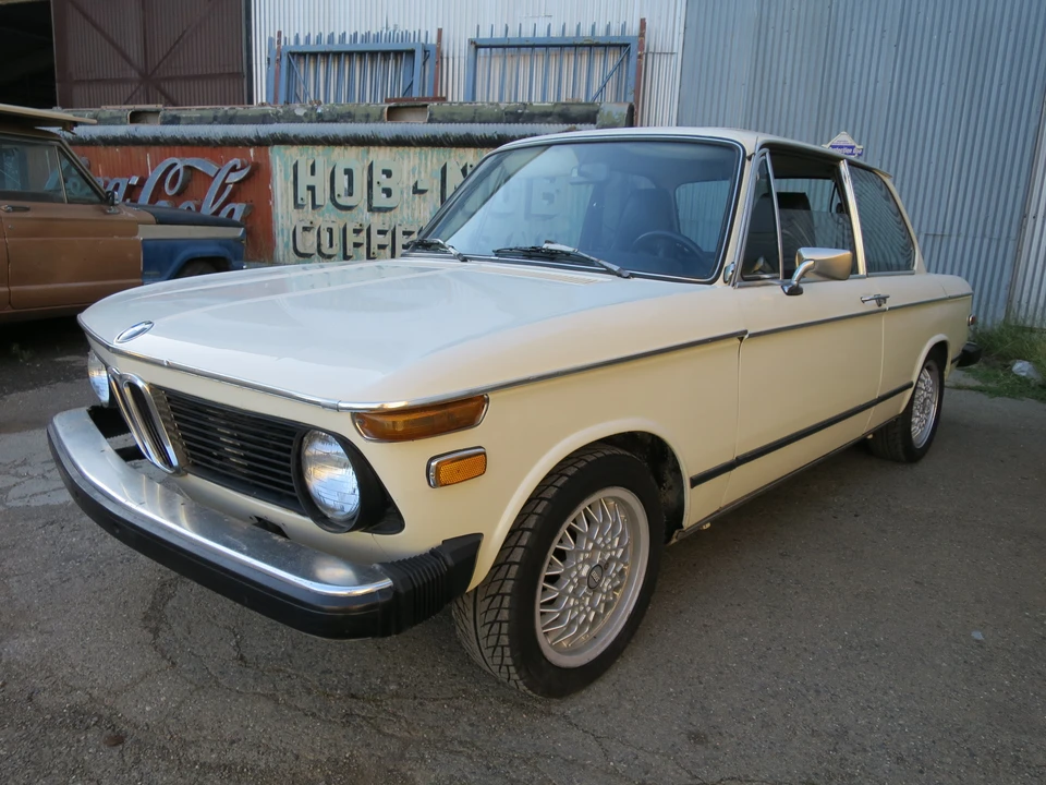 1974 BMW 2002 - Image 13 of 31
