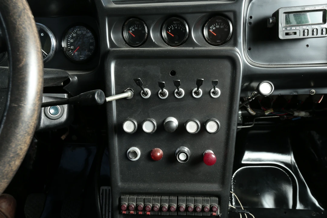 1974 BMW 2002 - Image 15 of 19