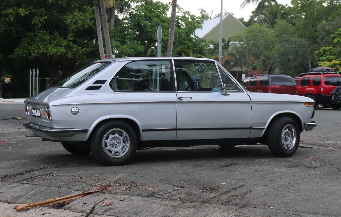 1974 BMW 2002 - Image 7 of 31
