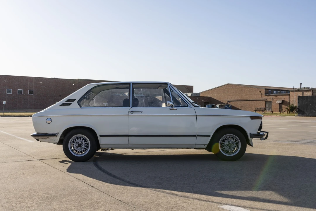 1974 BMW 2002 - Image 16 of 31