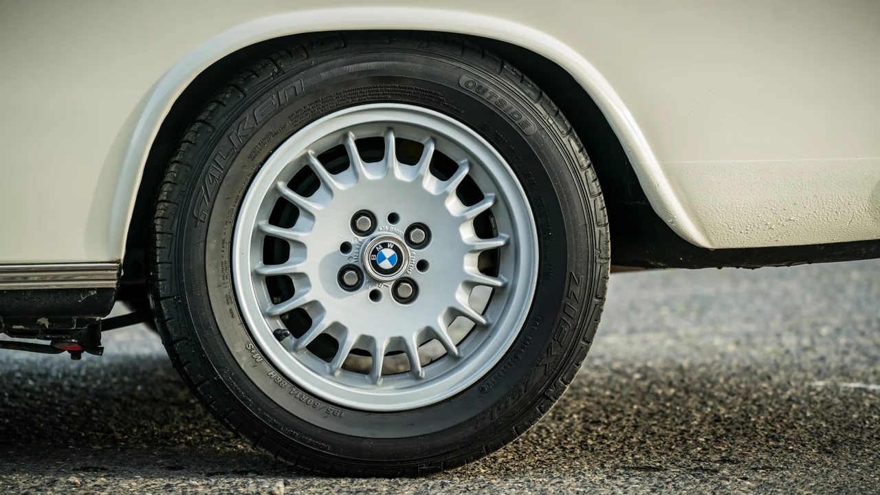 1974 BMW 2002tii - Image 25 of 31