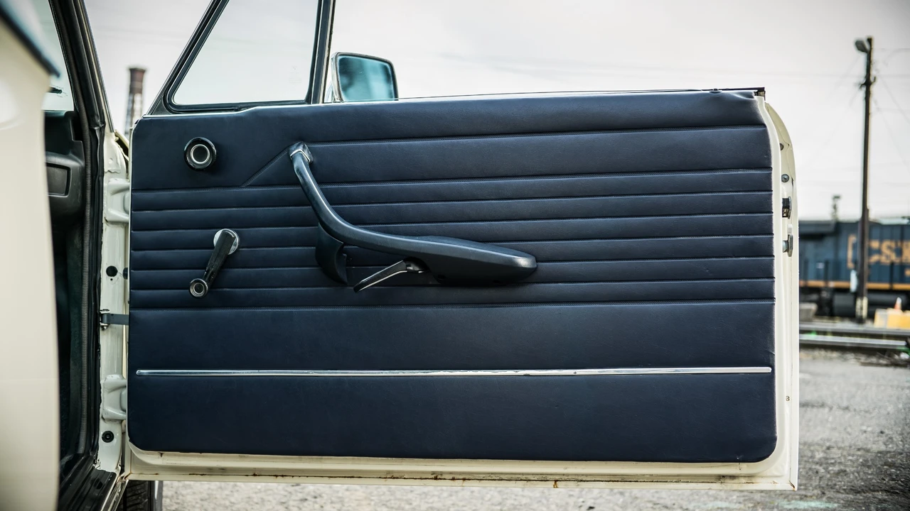 1974 BMW 2002tii - Image 30 of 31