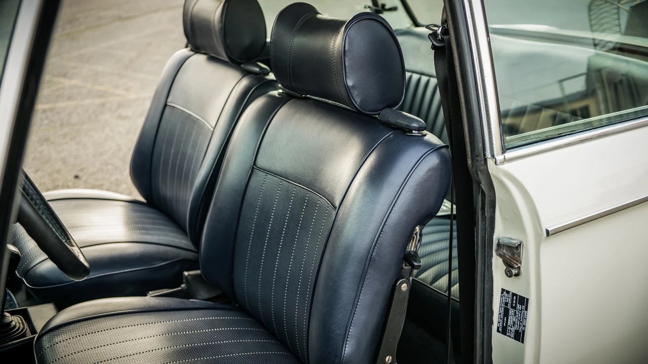 1974 BMW 2002tii - Image 31 of 31