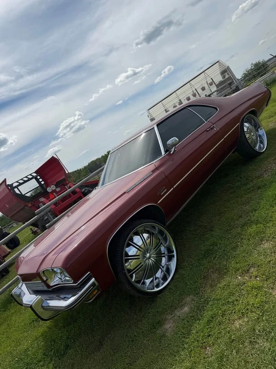 1974 Buick LeSabre - Image 7 of 9