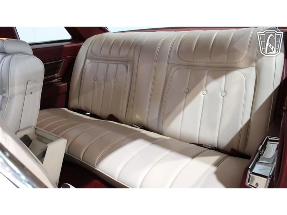 1974 Buick Riviera 4th-7th Gen - Image 9 of 31