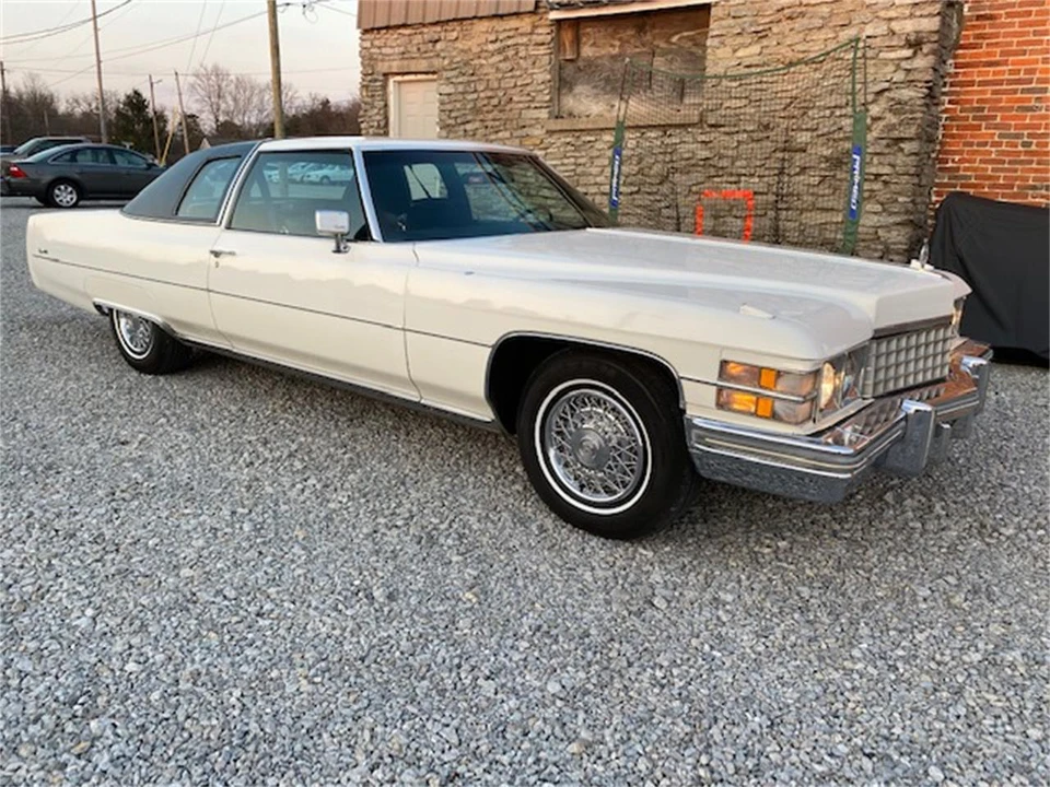 1974 Cadillac DeVille 4th Gen - Image 2 of 31