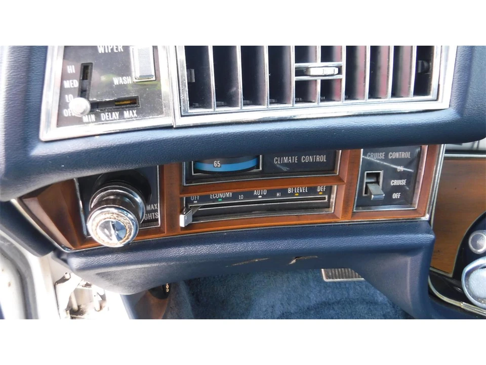 1974 Cadillac DeVille 4th Gen - Image 23 of 31