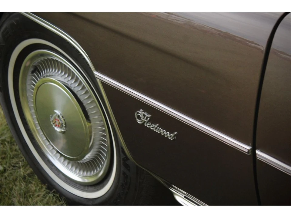 1974 Cadillac Fleetwood - Image 13 of 31