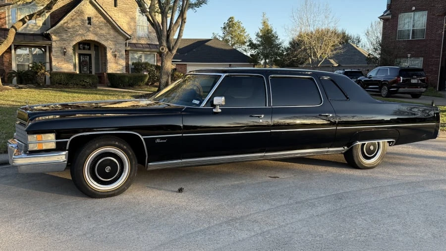 1974 Cadillac Series 70 & 75 - Image 4 of 11