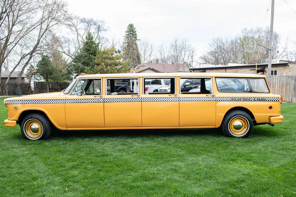 1974 Checker - Image 7 of 31