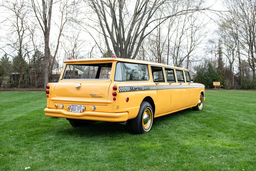 1974 Checker - Image 4 of 31