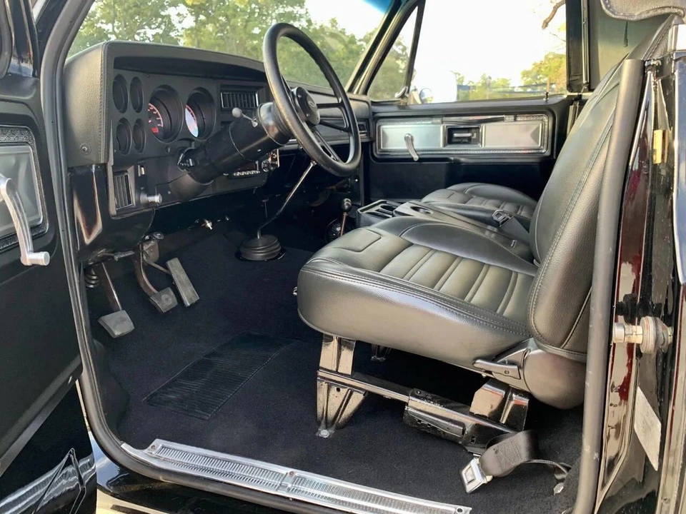 1974 Chevrolet K5 Blazer 2nd Gen - Image 9 of 31