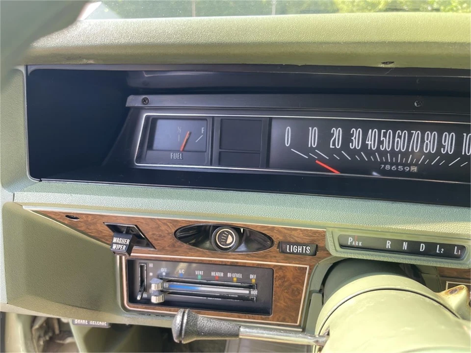 1974 Chevrolet Caprice - Image 24 of 31