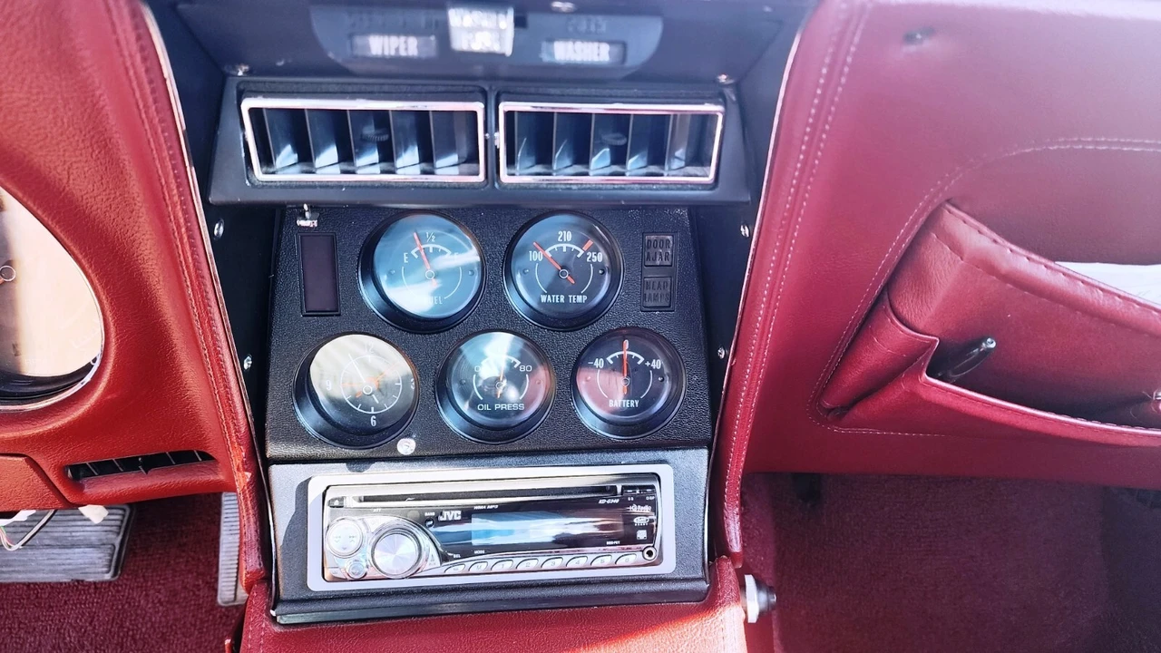 1974 Chevrolet Corvette C3 - Image 11 of 18