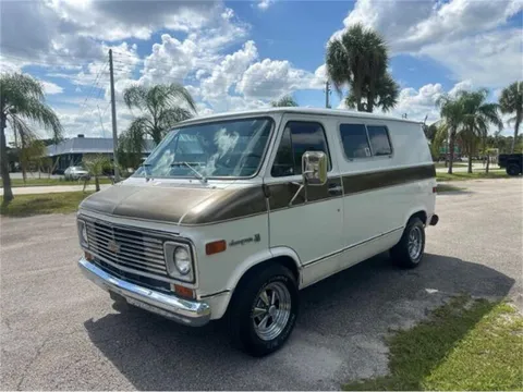 1974 Chevrolet G-Series G10 Camper Van