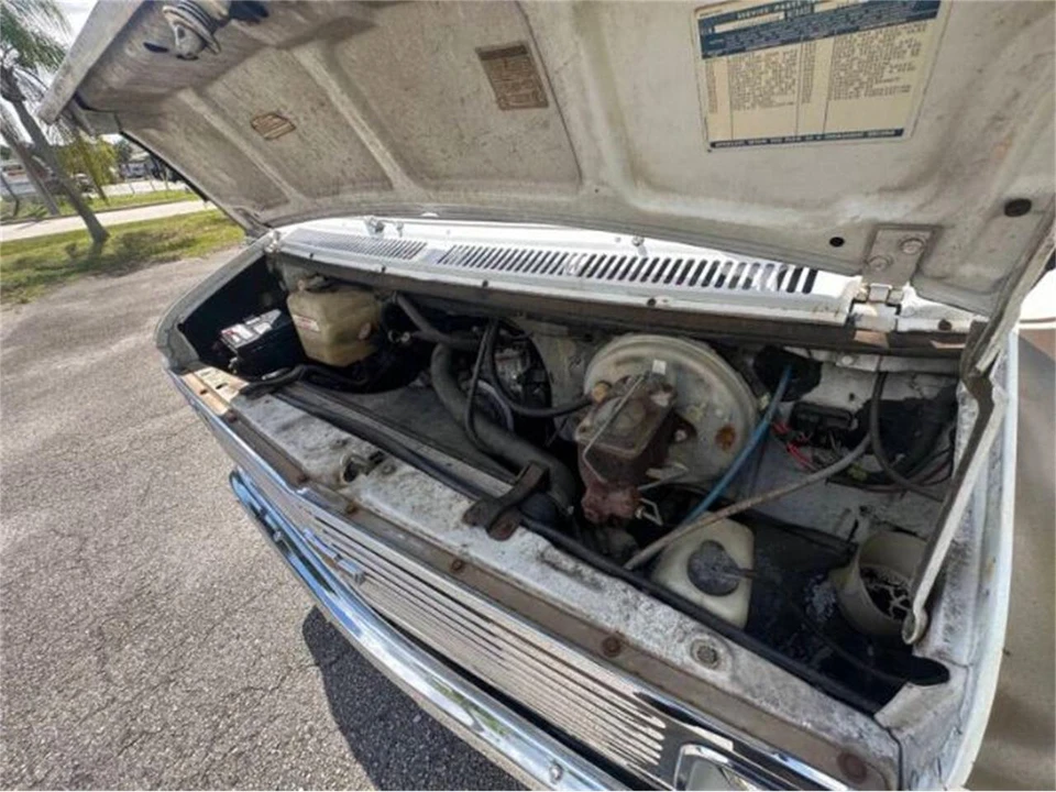 1974 Chevrolet G-Series Van - Image 5 of 30