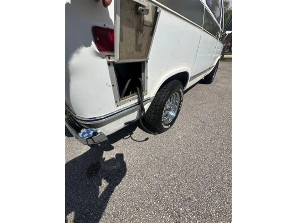 1974 Chevrolet G-Series Van - Image 2 of 30