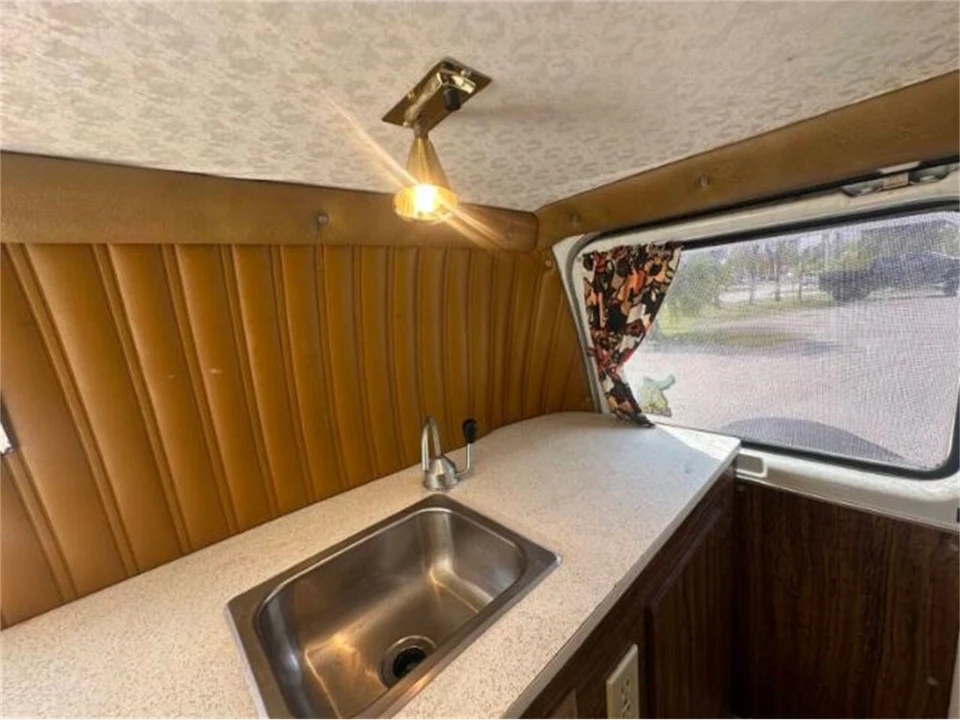 1974 Chevrolet G-Series Van - Image 14 of 30