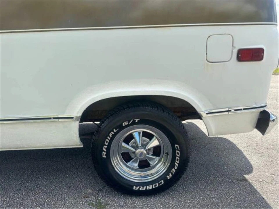 1974 Chevrolet G-Series Van - Image 26 of 30