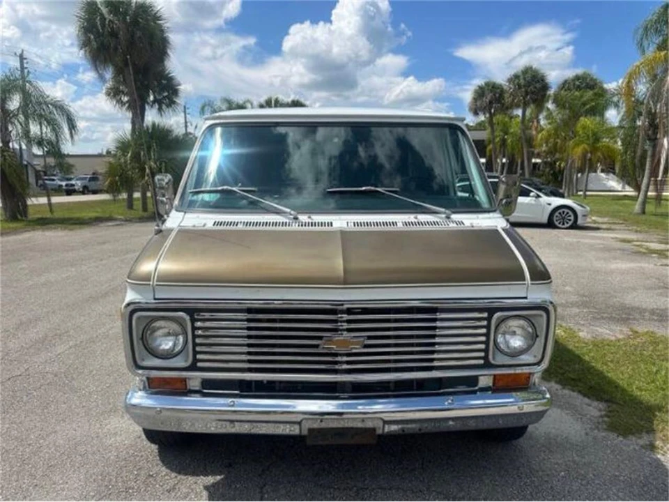 1974 Chevrolet G-Series Van - Image 29 of 30