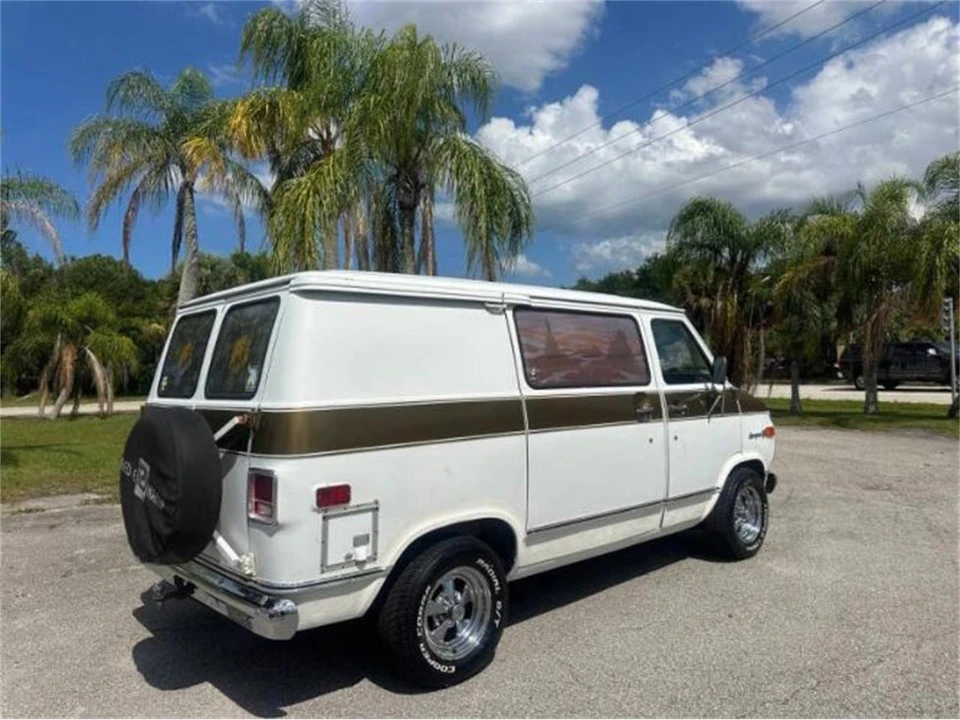 1974 Chevrolet G-Series Van - Image 28 of 30