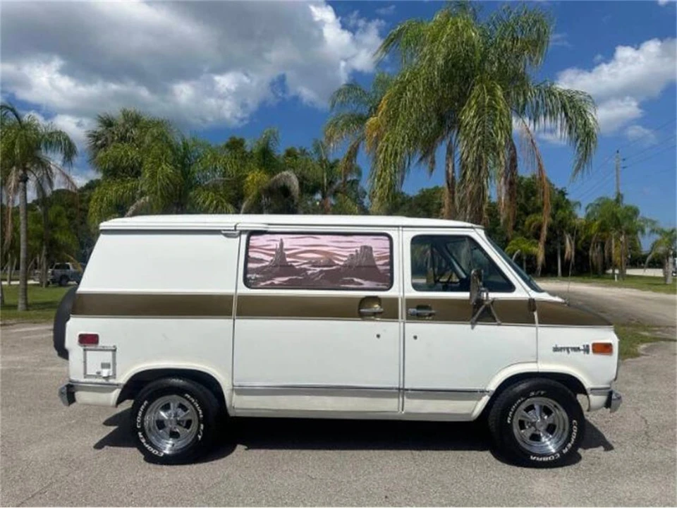 1974 Chevrolet G-Series Van - Image 27 of 30