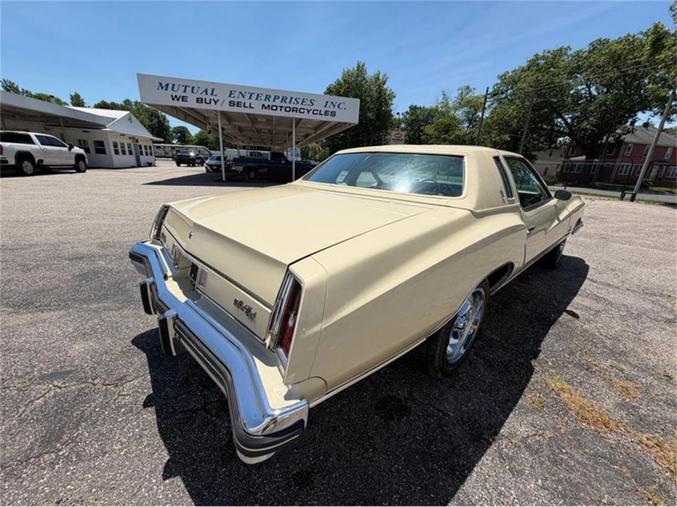1974 Chevrolet Monte Carlo 2nd Gen - Image 16 of 31
