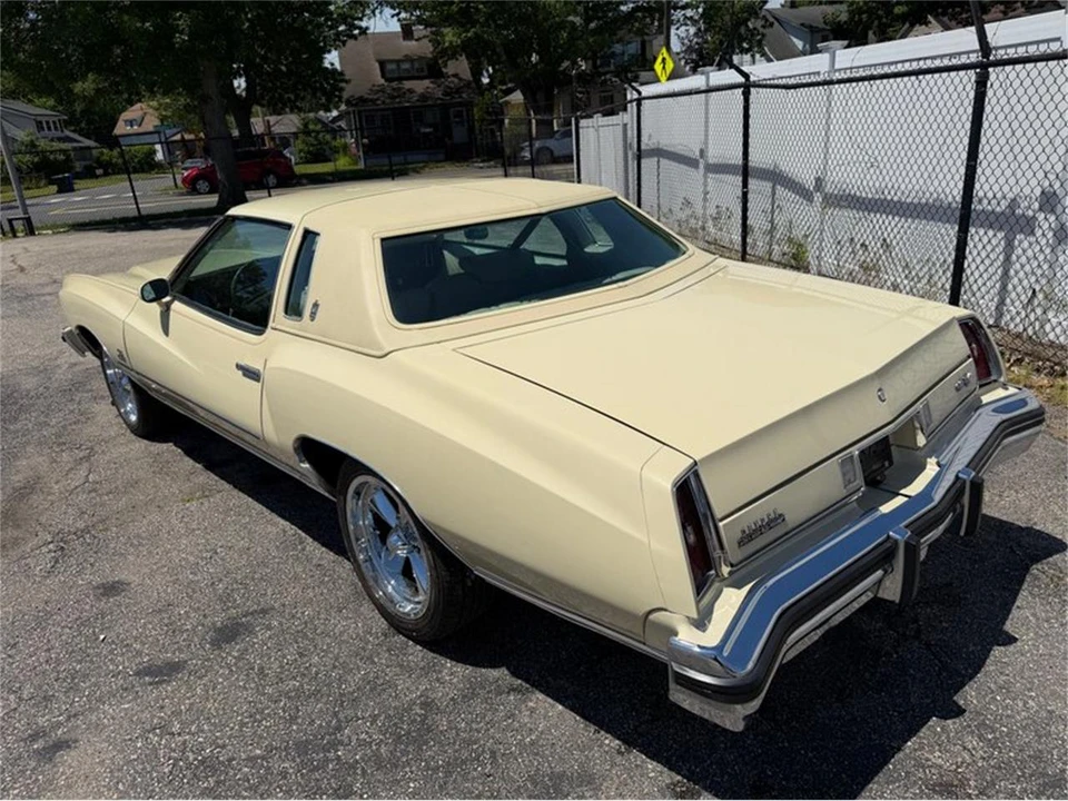 1974 Chevrolet Monte Carlo 2nd Gen - Image 11 of 31