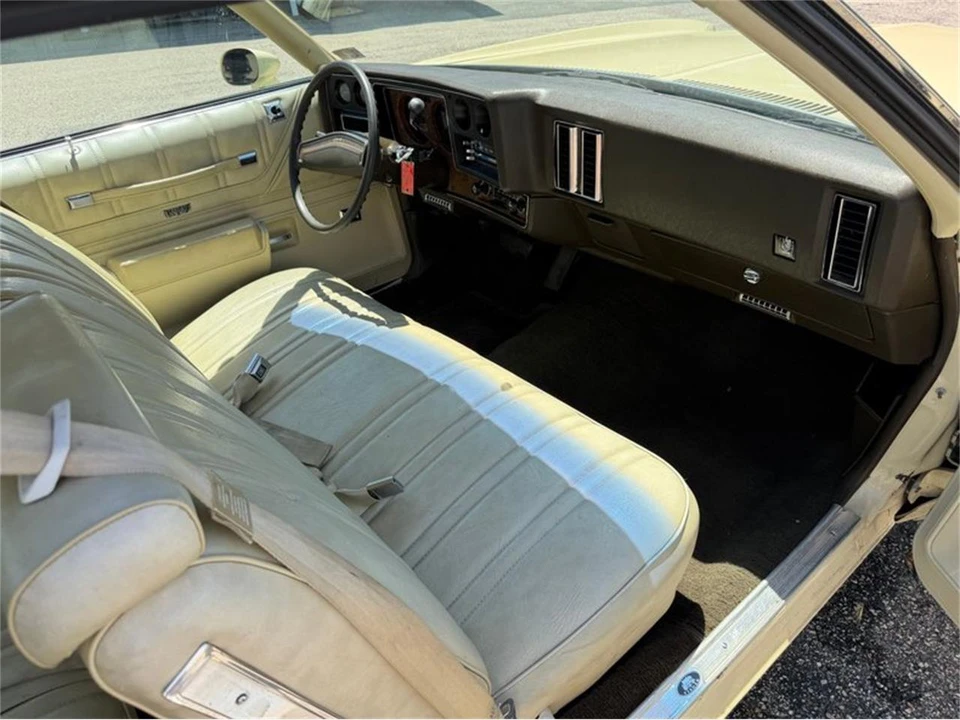 1974 Chevrolet Monte Carlo 2nd Gen - Image 27 of 31