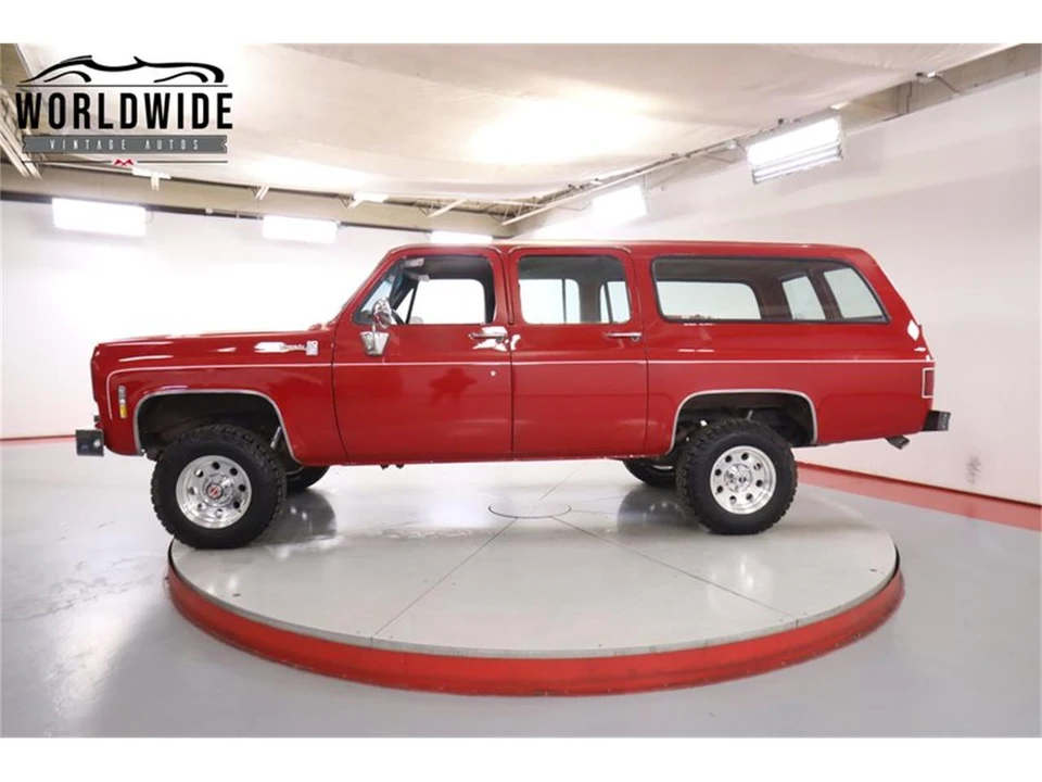 1974 Chevrolet Suburban 7th Gen - Image 3 of 31