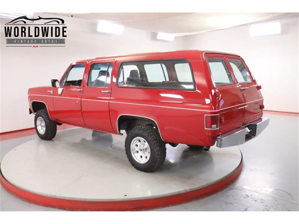 1974 Chevrolet Suburban 7th Gen - Image 5 of 31