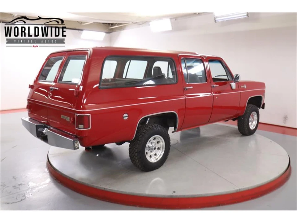 1974 Chevrolet Suburban 7th Gen - Image 6 of 31